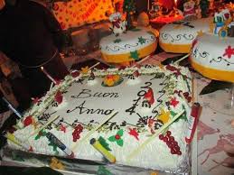Non ce n'è più nemmeno una fetta, perciò deduco sia stata apprezzata. Torta Di Capodanno Picture Of Hotel Franco Andalo Tripadvisor