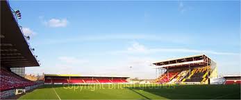 Morgan rogers (lincoln city) right footed shot from outside the box is close, but. Lincoln City The Beautiful History