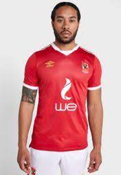 Jun 14, 2021 · dazu kommt, daß seit jahren, die meisten spieler das trikot des vereins überhaupt nicht tragen dürften! Buy Umbro Red Al Ahly Cairo Home Jersey For Men In Mena Worldwide 16jsyu Rdw