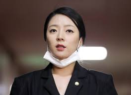 반드시 승리할 것김성태 배현진 조련해 반드시 당선시킬 것배현진 mbc서 초등생도 안할 따돌림 당해 주장배현진 나는 현 정권의 공공연한 블랙리스트배현진 mbc서 인격살인 당해… ë°°í˜„ì§„ ì§„ì¤'ê¶Œ íŽ˜ë¶ ì„¤ì „ ì†ŒëŒ€ê°€ë¦¬ Vs ë˜¥ë³¼ ì°¨ê³  ìžˆë‹¤