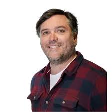 Colm McLoughlin receives Lifetime Achievement Award at the 2024 Arabian  Business Achievement Awards