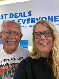 Does anyone remember Mr. Nelson? He was a teacher at the old Jr high school  up behind mejers.. He was a 9th grade teacher. (Posted by Mary Craig Long :  I spoke