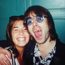 Lesley James (@lesleyjames) • Instagram photos and videos