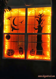 Spooky Halloween Window Scene I Dig Pinterest Halloween Window Spooky Halloween Halloween Crafts Decorations
