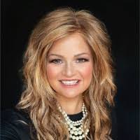 Mandy Skinner's Instagram, Twitter & Facebook