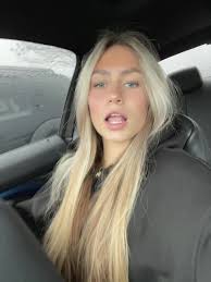 Ella.grace (@ellaglosson)'s videos with suara asli.