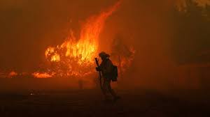 Maybe you would like to learn more about one of these? Hevige Bosbrand Californie Vernietigt Stad Nos