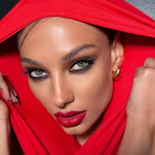 La afamada productora de moda muestra su mundo