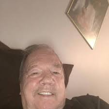 Hola princesa como estas guerita linda carita de ángel eres hermosa te ves  preciosa tú belleza es irrepetible como las estrellas del ✨️ firmamento ✨️  qué tengas una linda noche 🌟 ✨️ bendiciones 🌹 🌟