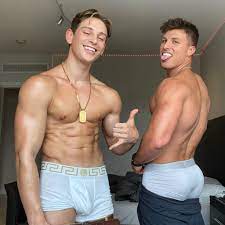 TW Pornstars - Reno Gold. Twitter. ❗️NEW YOUTUBE VIDEO❗️ Discussing  stripping, relationships. 6:15 PM - 29 Jun 2020