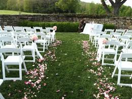 30 wedding flower arrangements you might need on the big day. Simple Wedding Aisle Decoration Ideas