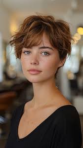 Beachy Vibes: 25 Short Wavy Hairstyles for a Sun-Kissed Look