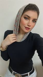 My name is Mrs. Joyce. I am from Moroccan . I'm 21 years old but very rich.  I need a friend, I don't care about the age...I will be financially helpful  to