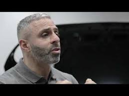 PHILIPS See and work better