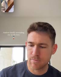 Wrapped Friday, Saturday morning, and coasted into a beautiful weekend full  of FaceTimes, perfect weather and some errands. It's so fun to be tourist  in a pretty city 🫶🏼 Andrew said he'd