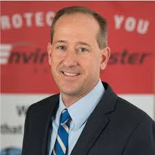 Thomas Bushong's Instagram, Twitter & Facebook