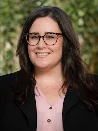 Amanda Harney's Instagram, Twitter & Facebook