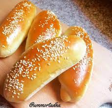 طريقة عمل الصمون خبز هش منزلي الصنع المكونات 5 كوب دقيق كوب زبادي م ك خميرة فورية م ك بيكنج باودر 5 م ك حليب turkish recipes hot dog buns bread
