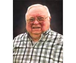 Julia Faust's Instagram, Twitter & Facebook