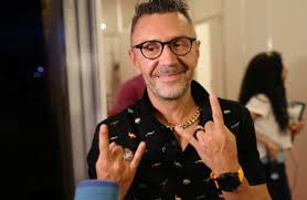 Join facebook to connect with сергей шнуров and others you may know. Shnurov Rasskazal Pochemu Raspuskaet Gruppu Leningrad