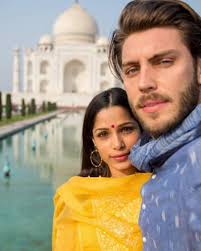 Freida Pinto Is Engaged To Photographer Cory Tran