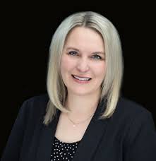 Corelation CEO And Leadership: Executives and Demographics