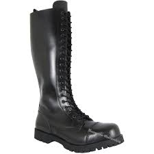 Mit ihren keilabsätzen in großen krampen, dem stiefel rangers steelground für frauen der sammlung zwanzig und werden dreißig löcher unbemerkt nicht gehen. Boots Braces 20 Loch Schwarz Stiefel Rangers Vampyres Onlineshop