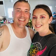 Emily Few's Instagram, Twitter & Facebook