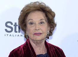 Spanish Dictator Franco's Daughter, Carmen, Dies at 91 in Madrid - Bloomberg