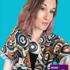 Alicia Howes's Instagram, Twitter & Facebook