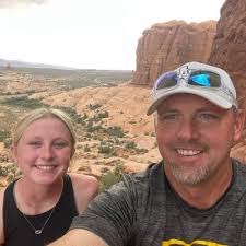 Hunter Hendry (@HunterHendry44)