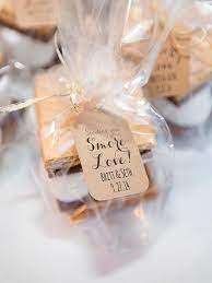 17 Creative Diy Wedding Favor Label Ideas Diy Wedding Favors Wedding Favor Labels Wedding Favor Tags