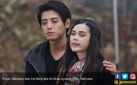 Haico van der veken juga sebelumnya pernah membintangi salah satu serial kisah nyata yang pernah tayang di indosiar yang berjudul aku menyesal lebih membela pacar dibanding istriku. Jadi Mualaf Roger Danuarta Ingin Nikahi Cut Meyriska Skanaa