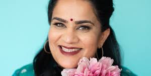 Here's What to Do When Your BFF Enters a New Life Stage Without You