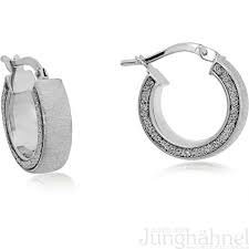 Als geschenk sind diese creolen ideal geeignet. Creolen Diamantiert Echt Silber 925 Matt 15x4mm Juwelier Junghahnel