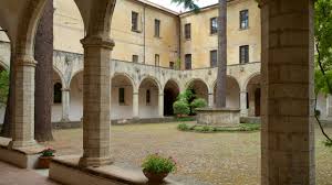 Panoramakarte des gebiets und informationen über liftanlagen. Ferienwohnung Chiostro Di San Domenico Cosenza Ferienhauser Mehr Fewo Direkt
