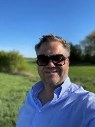 RPR1. startet mit Kultmoderator Andreas „Kunze“ in den Sommer