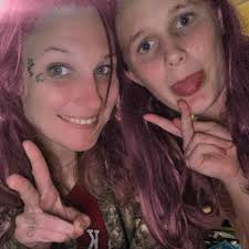 The door was red tonight! #reddoor New Album coming this Friday! Link in my  bio 🤘 #midtown #chasematthew #haydencoffman #adamchurch #danedagreat  #hollerboyrecords #nashville