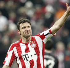 He will be succeeding oliver glasner, who was recently confirmed as new eintracht frankfurt coach. Transfer Bayern Kapitan Van Bommel Geht Zum Ac Mailand Welt