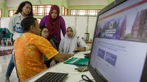 Pendaftaran dapat dilakukan setiap hari selama periode pendaftaran pada pukul 8 pagi hingga 8 malam. Pendaftaran Ppdb Jabar Sma Smk Dibuka Hari Ini 8 Juni 2020 Tirto Id