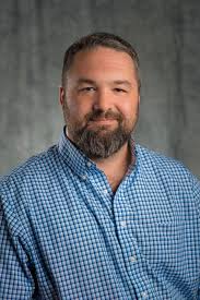 Hanford High athlete is latest election challenger. His dad is already