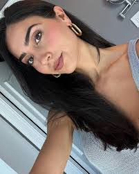 Yajaira Herrera's Instagram, Twitter & Facebook