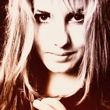 phoebe rita vianna On Threads