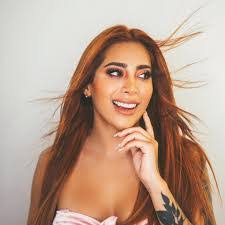 Abby Razo's Instagram, Twitter & Facebook