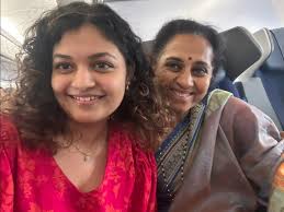 Ran into my former intern, Sanjali Rupnawar. So proud to see you grow,  Sanjali. Wishing you all the luck for your journey ahead!