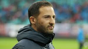 A post shared by fc schalke 04 (@s04). Schalke 04 Stellt Chef Trainer Domenico Tedesco Frei Fussball Schalke 04