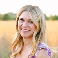 Randi Ray's Instagram, Twitter & Facebook