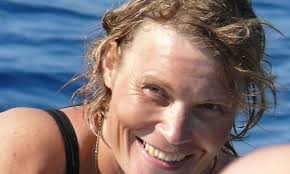 🌎 Mujeres Subacuáticas. Feliz Día Internacional de la Mujer