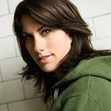 It's my birthday! So grateful to be alive and to have a community of people  in my life I just love!!! I'm a lucky girl. 🧡 📸 : @angelacappetta_