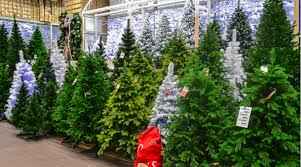 Christmas tree shops competes with other top xmas tree stores such as king of christmas, fastgrowingtrees.com and balsam hill. The Ultimate Guide To Choosing An Artificial Christmas Tree